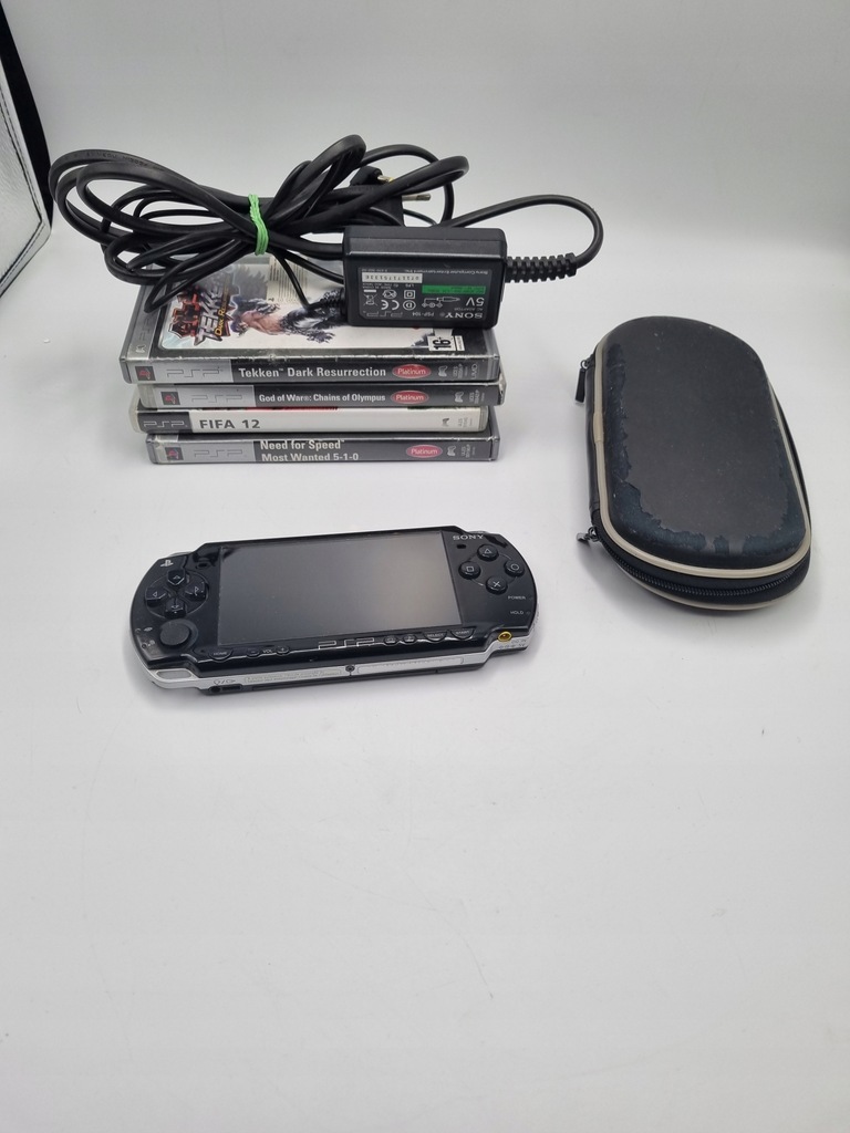 Konsola Sony PSP Slim psp-2004 pb + 4 Gry etui + ład
