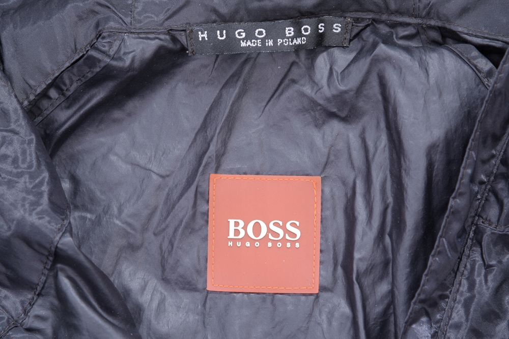 Купить HUGO BOSS Оранжевая КУРТКА Оригинальная КЕПКА LIGHT TECH: отзывы, фото, характеристики в интерне-магазине Aredi.ru