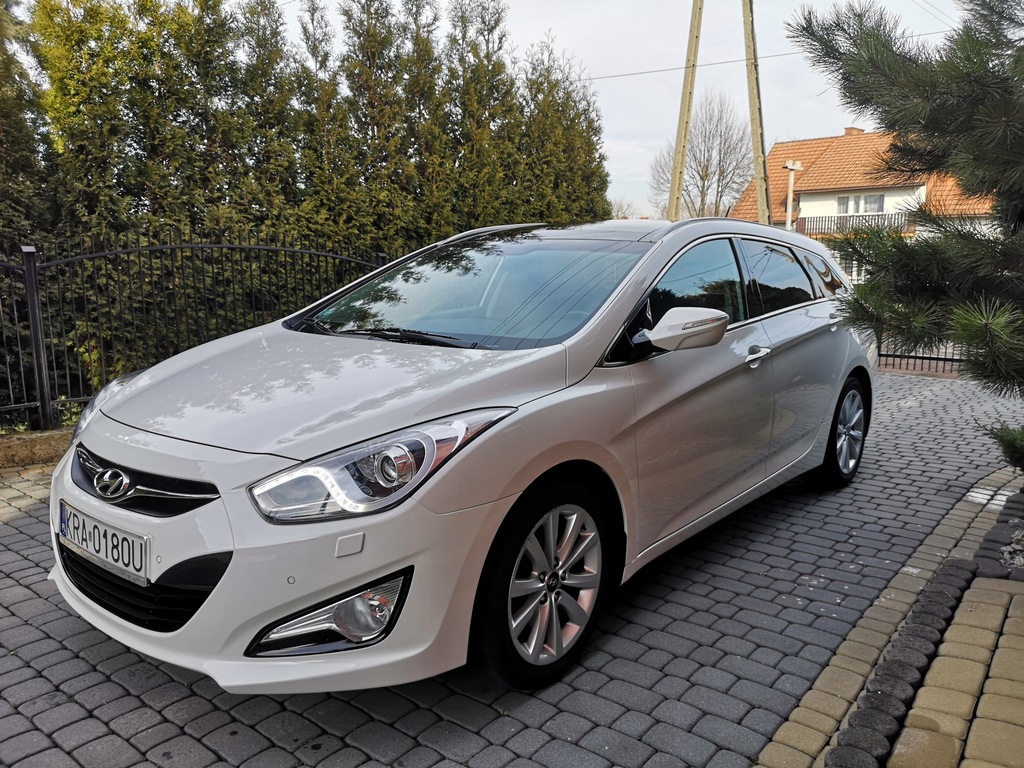 Купить HYUNDAI i40 1.7 CRDi — 135 л.с.! ПРЕМИУМ! АСО.СЕРВ: отзывы, фото, характеристики в интерне-магазине Aredi.ru