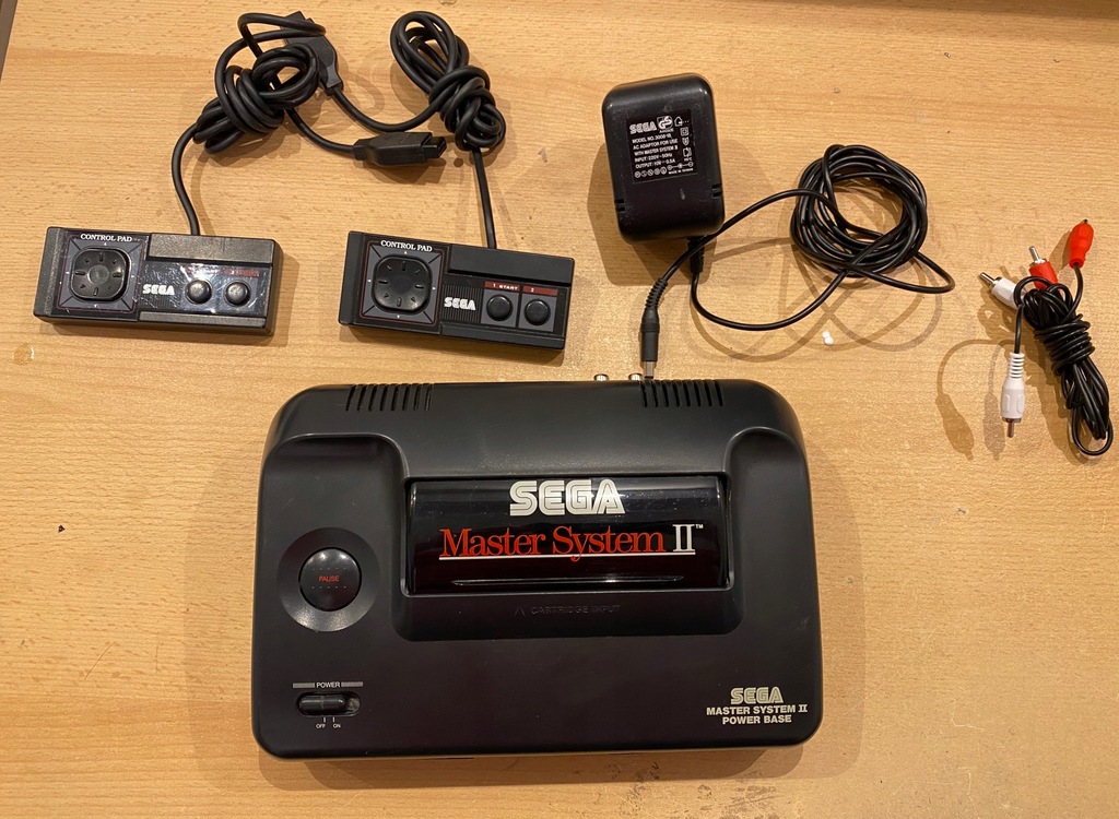 Konsola Sega Master System II AV MOD - 2 Pady