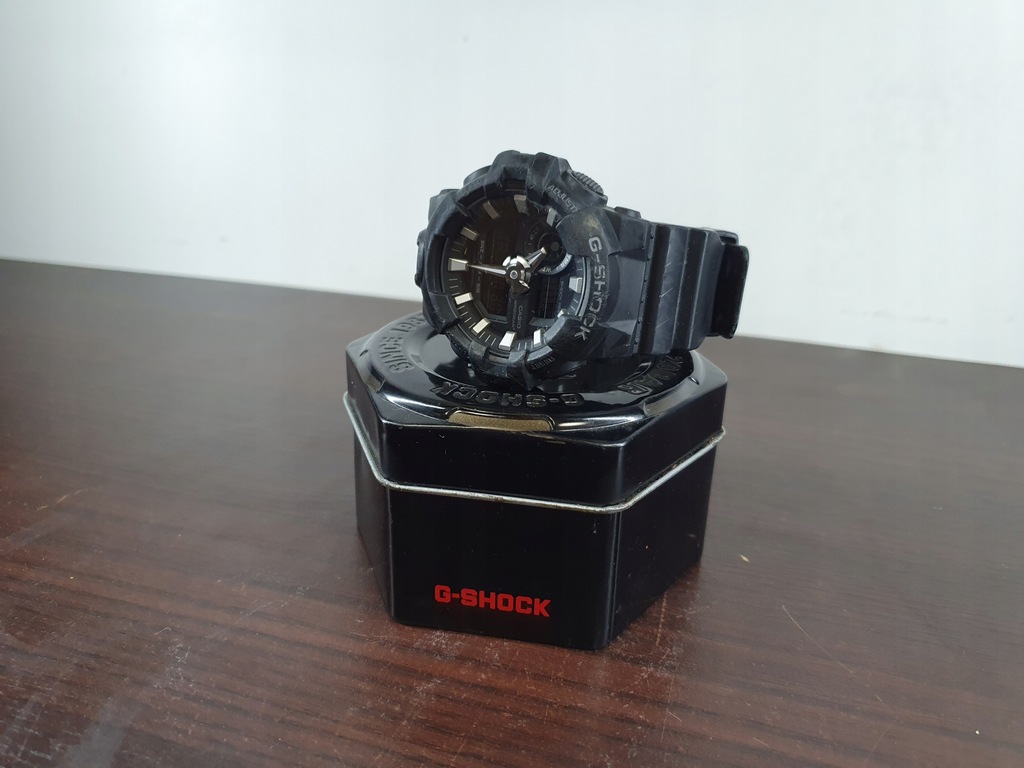 Zegarek Casio G-shock GA-700