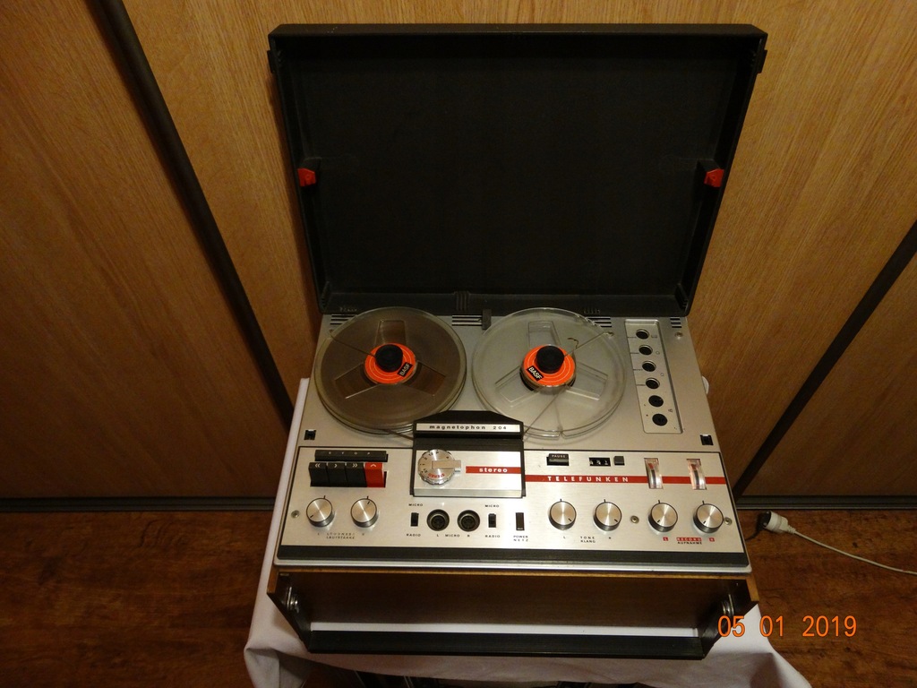 Magnetofon szpulowy TELEFUNKEN 204 M-204