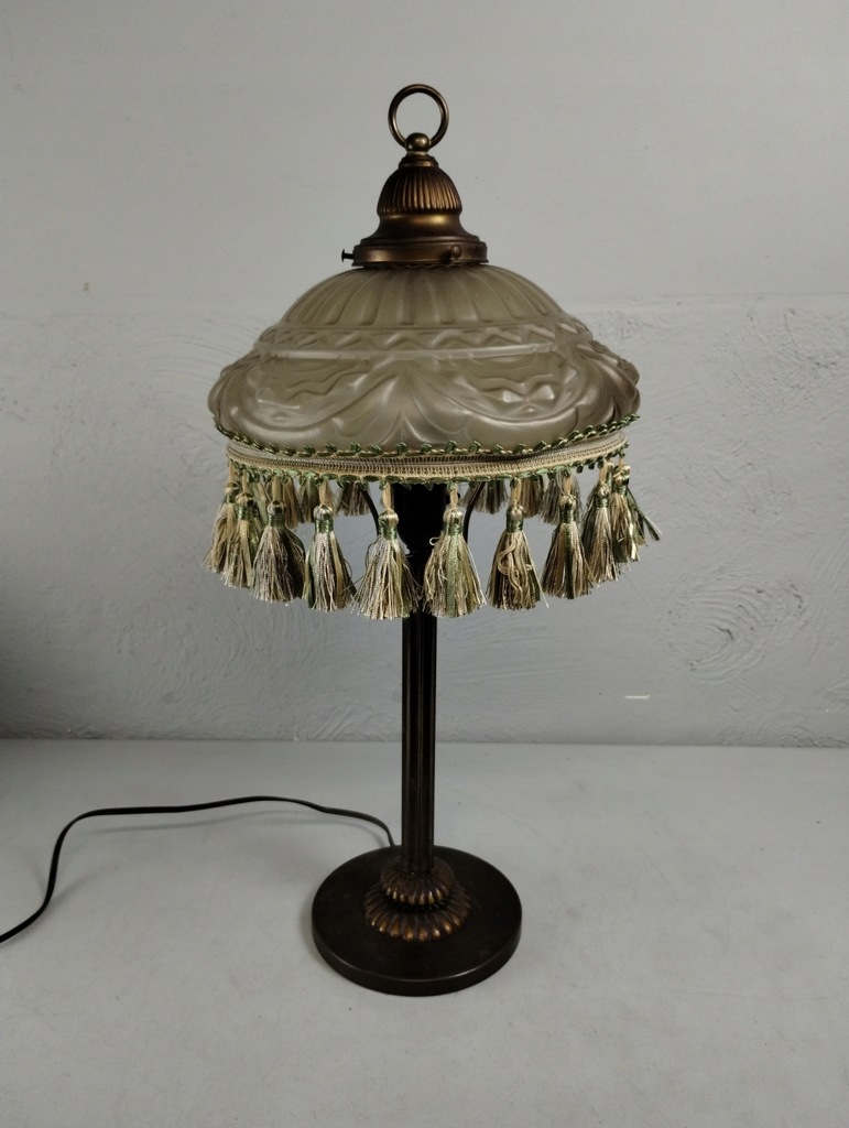 Mosiężna lampa gabinetowa klosz szkło z frędzlami