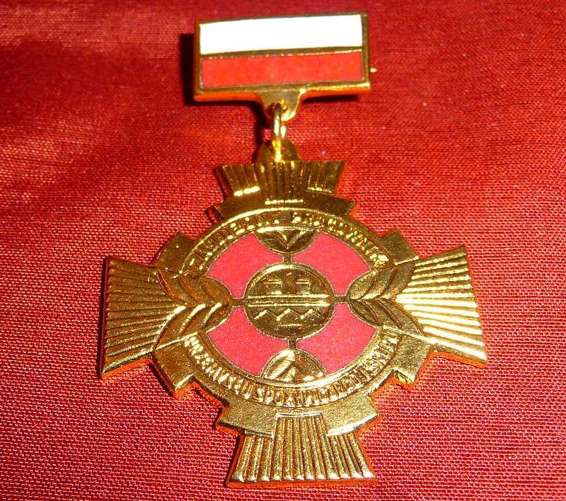 Złota odznaka PRL