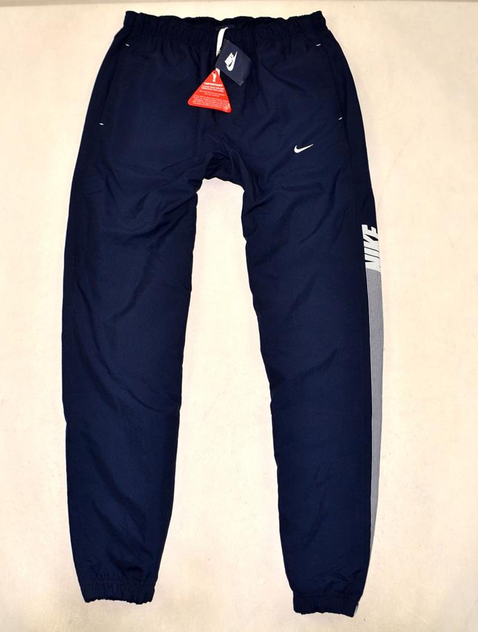 54. NIKE NOWE ROZM M