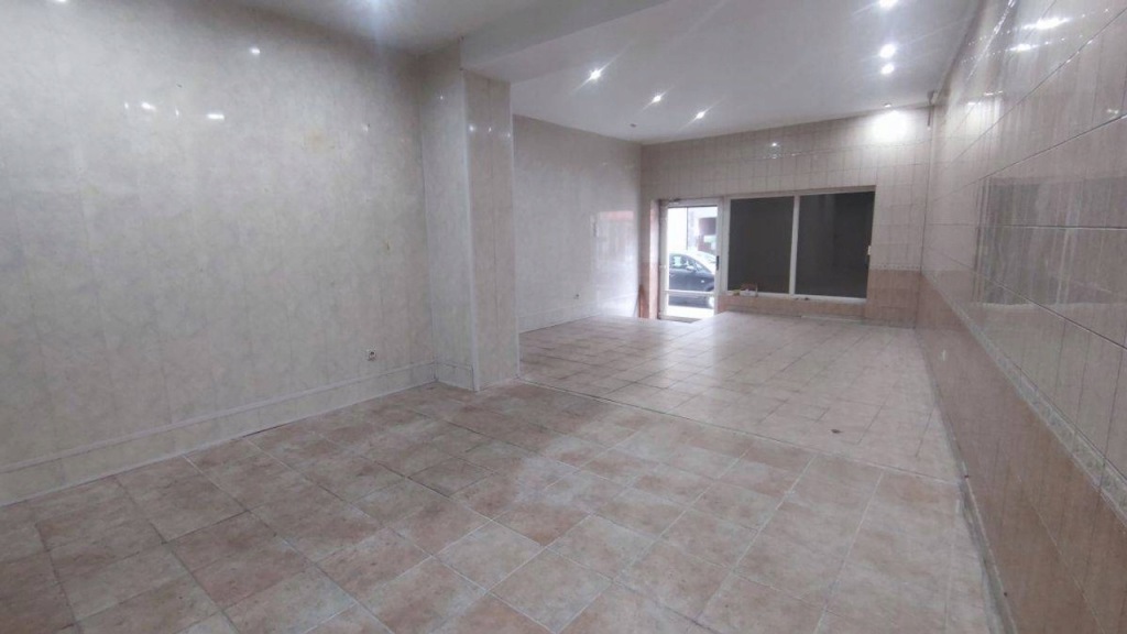 Komercyjne, Knurów, Gliwicki (pow.), 57 m²