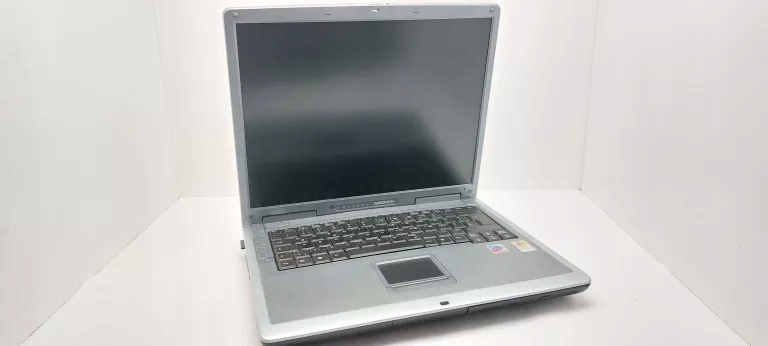 LAPTOP MEDION MD95800
