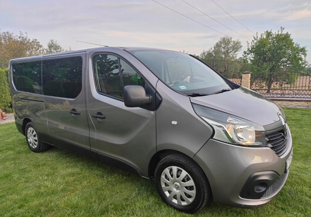 Renault Trafic 2029r 1.6 125 KM 9-os Dlugi Salon Polska