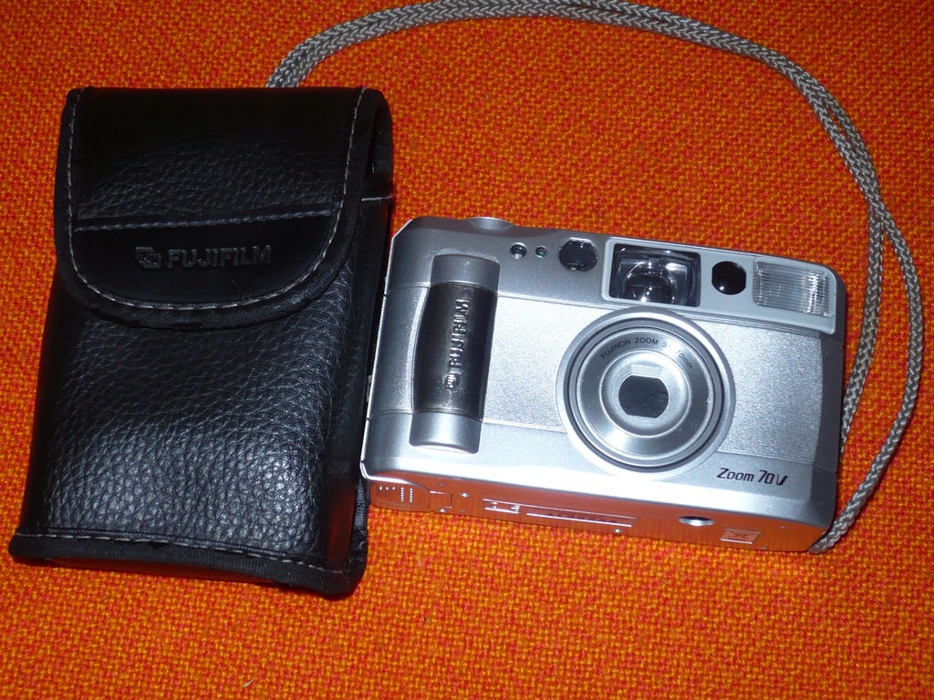 Aparat Fujifilm Zoom 70v