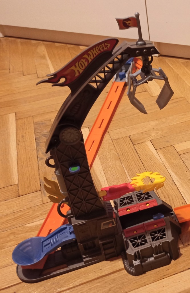 Hot Wheels Trick Tracks Stunt Set zestaw - 10000184574