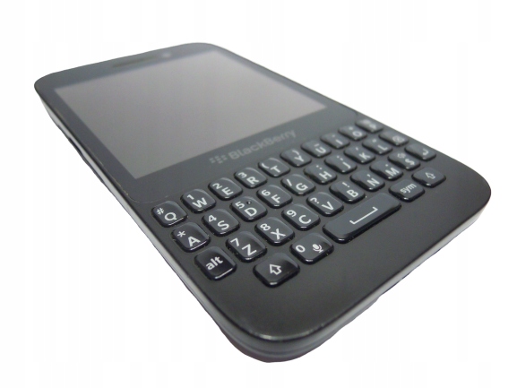 B.ŁADNE BLACKBERRY Q5 KOMPLET 2