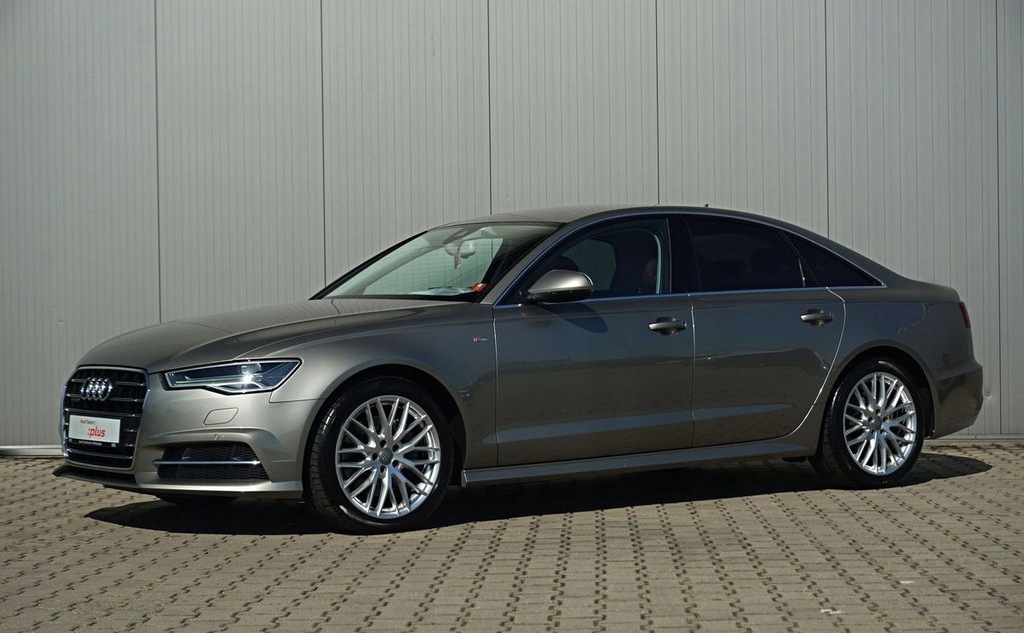 Audi A6 3.0 TDI 218 KM S line Matrix LED Valco...