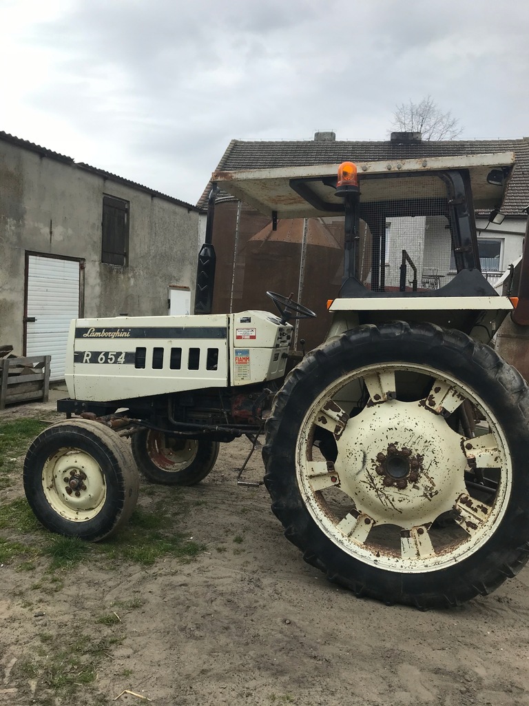 Lamborgini r654 ( nie zetor Ursus new holland )