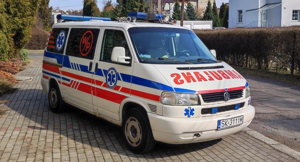 Ambulans karetka sanitarna Volkswagen T4 kompletna