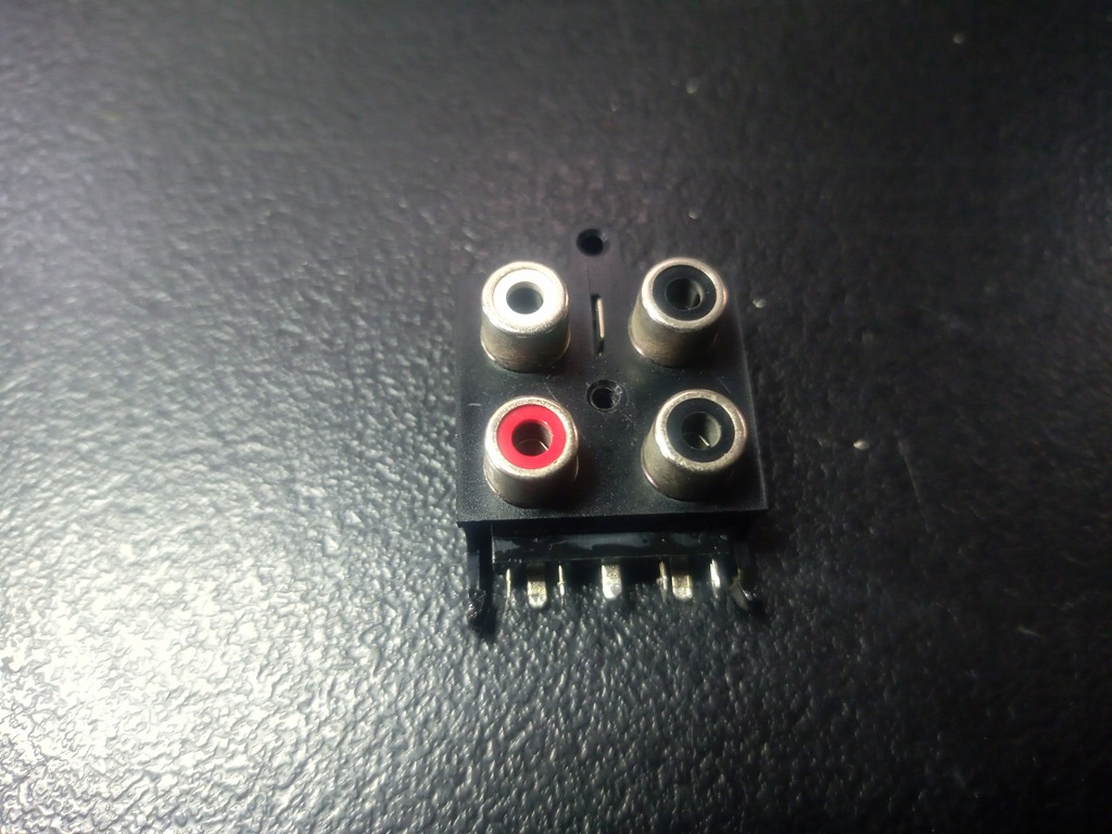 Gniazdo cinch RCA technics