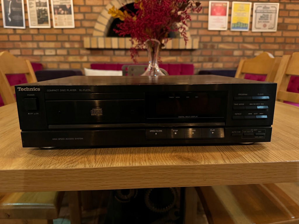 Odtwarzacz CD Technics SL-PJ27A czarny