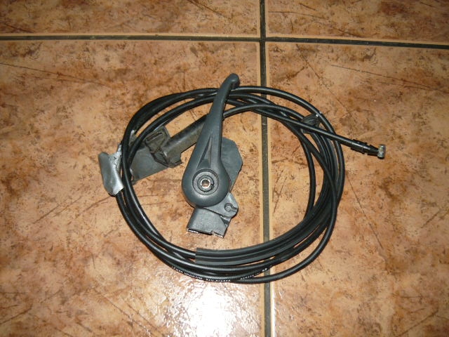 COLT VI 2006 ROK 5 DRZWI Z30 LINKA CIEGNO OTWIERANIA WLEWU PALIWA