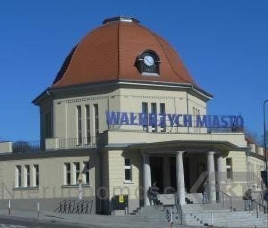 Komercyjne, Wałbrzych, 359 m²