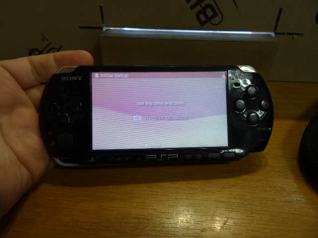 KONSOLA PSP 3004 +6 GIER+4GB KARTA