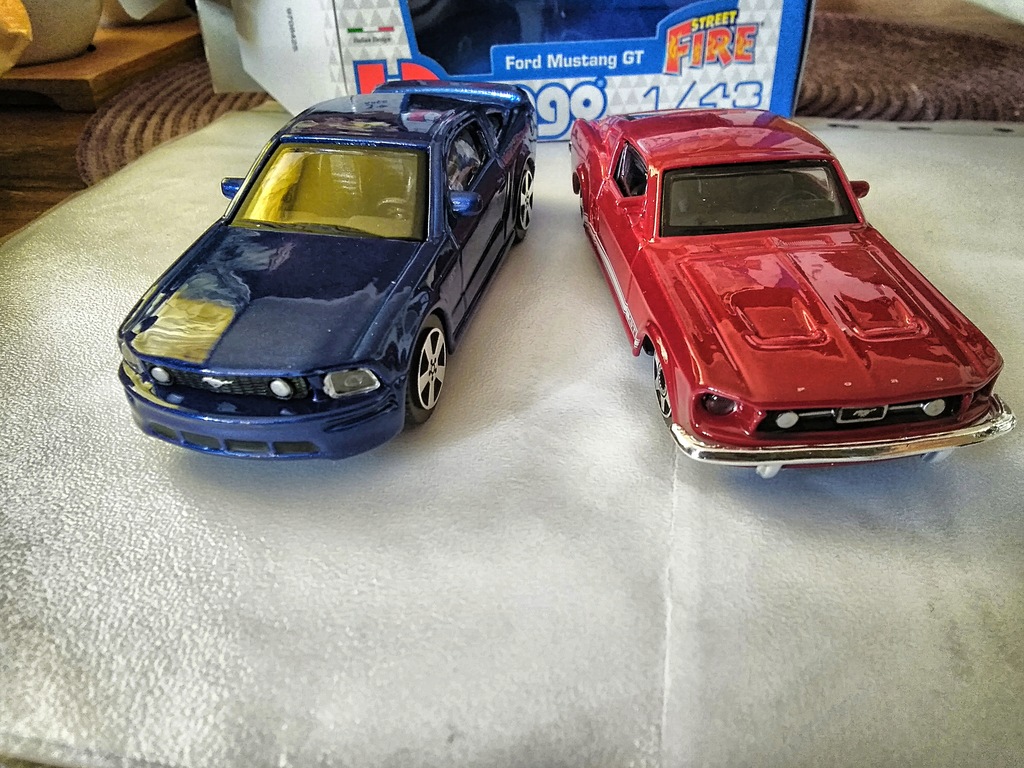 bburago ford mustang