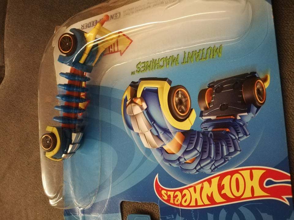 DUMEL HOT WHEELS MUTANT MACHINES