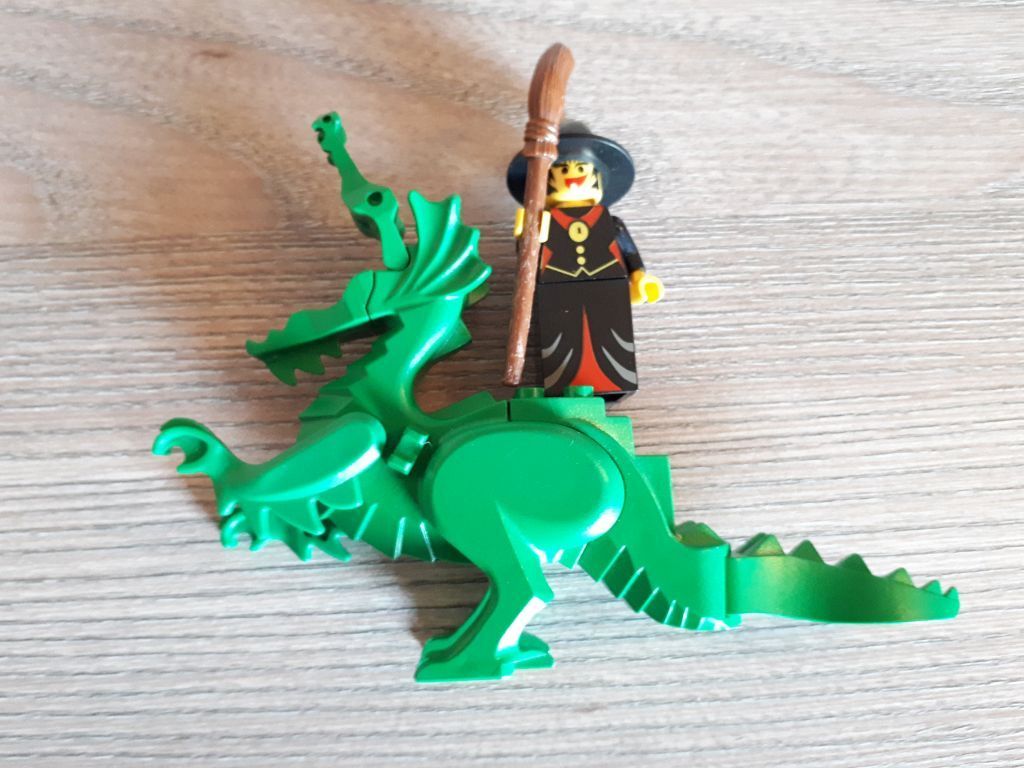 Zestaw klocków Lego - smok i czarownik