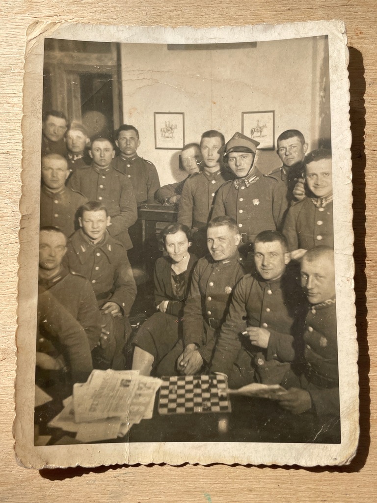 Ułani Szeregowi w Świetlicy 26 Pułk Ułanów ?