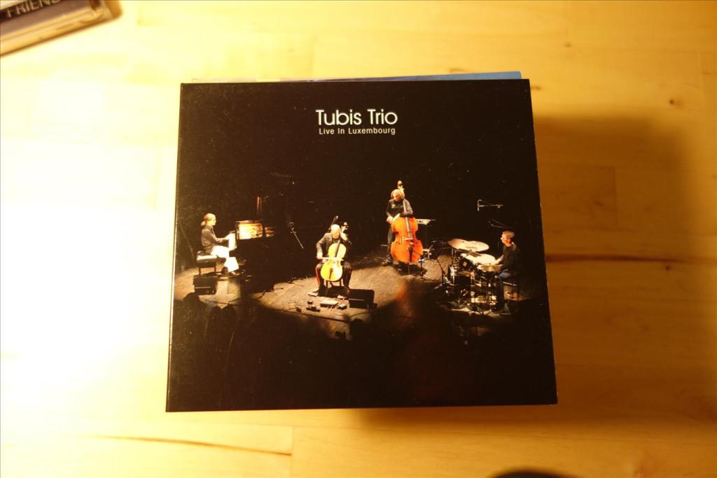 Tubis Trio - Live in Luxembourg - musicNOW