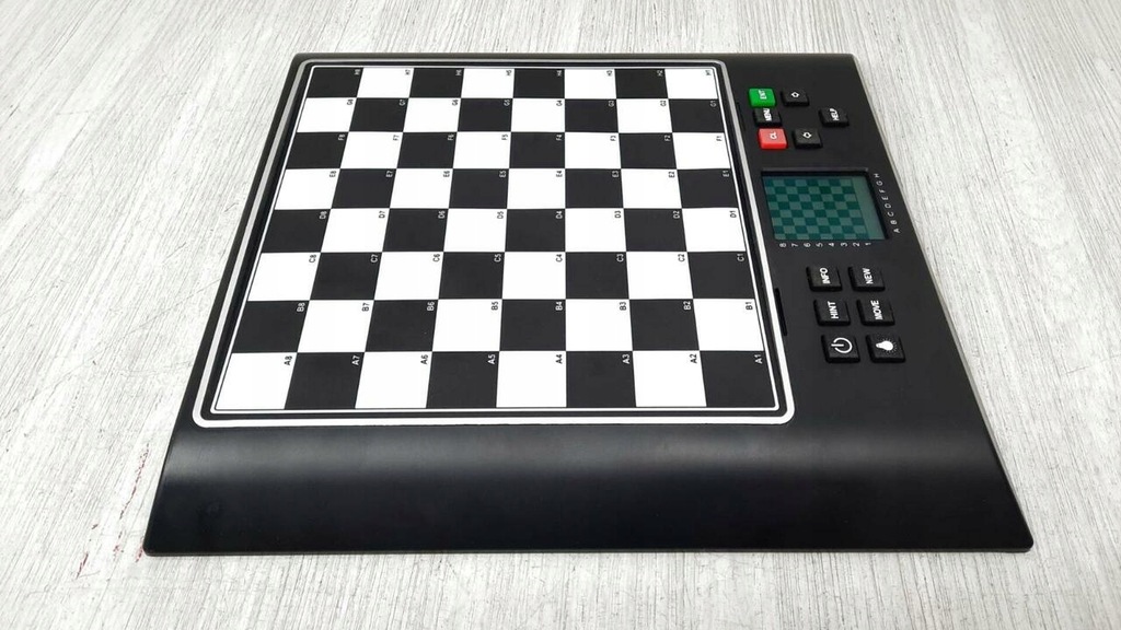 Купить Шахматный компьютер Millennium M812 ChessGenius PRO: отзывы, фото, характеристики в интерне-магазине Aredi.ru