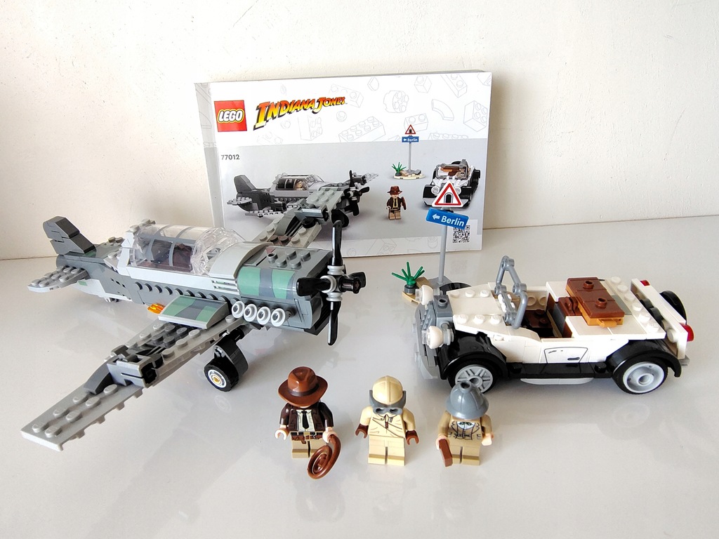 LEGO Indiana Jones 77012 Pościg myśliwcem z instrukcją i pudełkiem