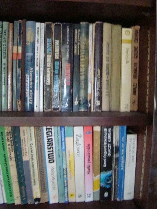 Купить Книги оптом 2 кг = 6 злотых ликвидация коллекции: отзывы, фото, характеристики в интерне-магазине Aredi.ru