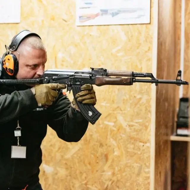 Strzelanie na strzelnicy w Gdańsku - przygoda pełna adrenaliny! “Ouch!”+