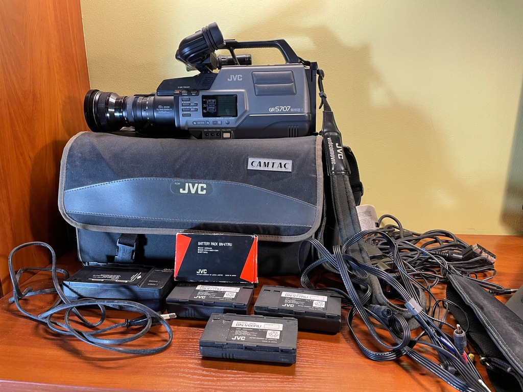 Kamera analogowa JVC GRS707 SUPER VHS SVHS PRL 12189631629
