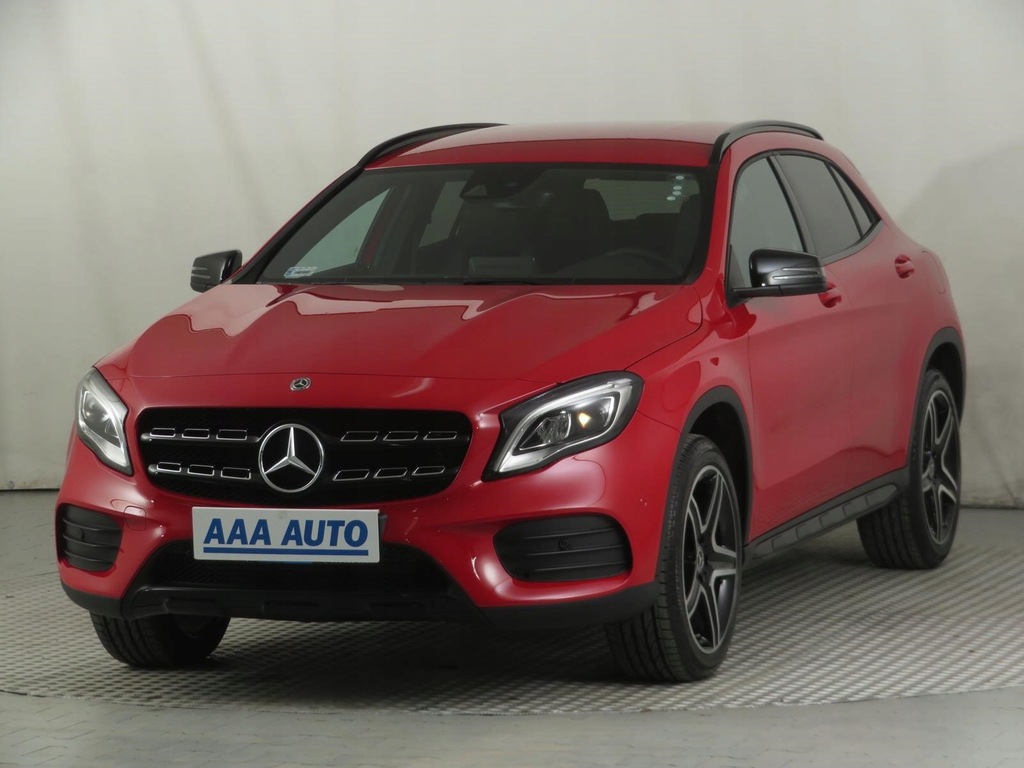 Mercedes GLA GLA 180 , Salon Polska 8930301618