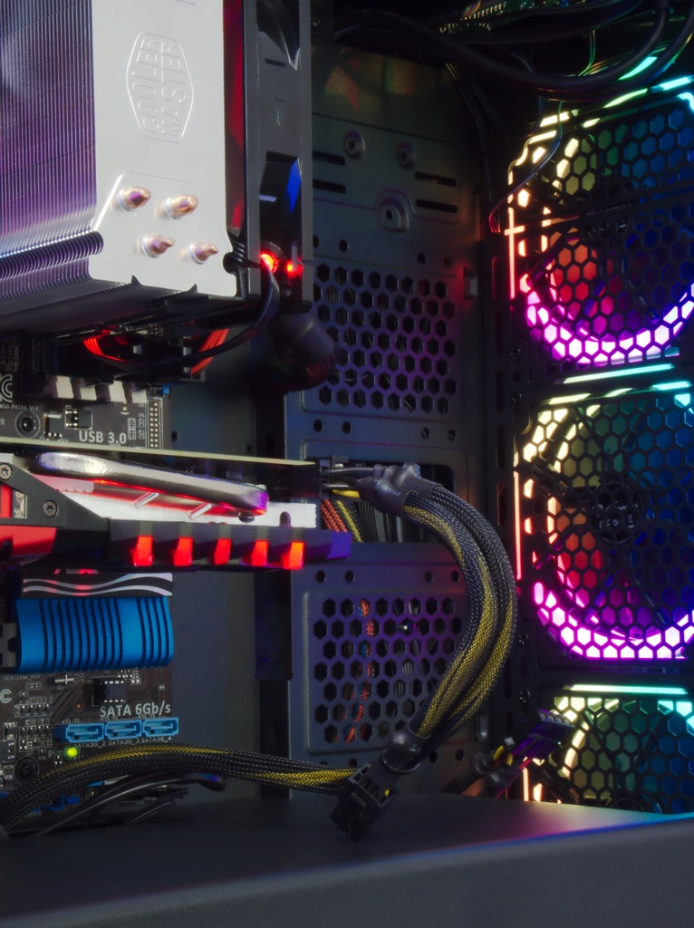 Купить КОРПУС ДЛЯ ИГРОВОГО ПК GENESIS IRID 400 ATX RGB: отзывы, фото, характеристики в интерне-магазине Aredi.ru