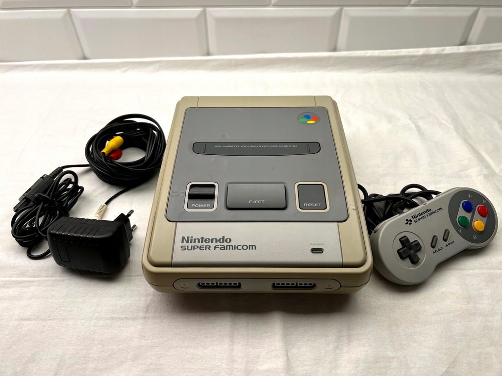 Nintendo Super Famicom / SNES / NTSC-J