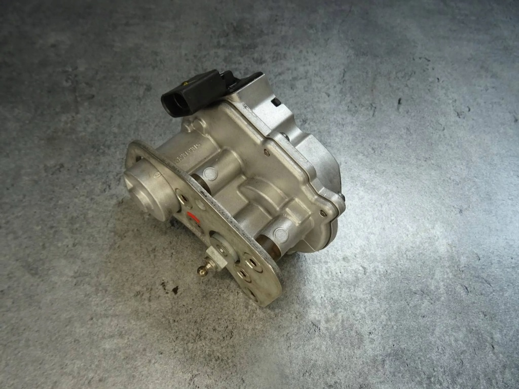 STEROWNIK NASTAWNIK TURBINY AUDI Q7 3.0 TDI 13870421871 oficjalne