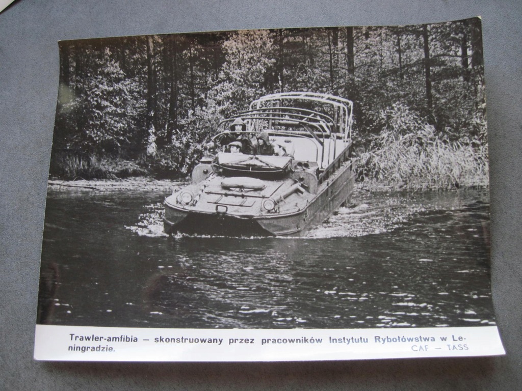 Amfibia Ził-485 BAW - wersja cywilna 24x18 cm