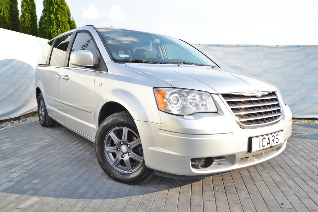 Chrylser Grand Voyager 2009 2.8 CRD DVD SKÓRY NAVI