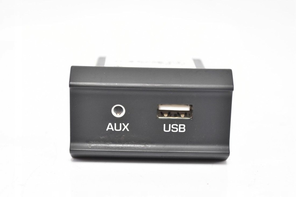 PANEL PORT GNIAZDO USB AUX KIA PICANTO III 17 12400971362