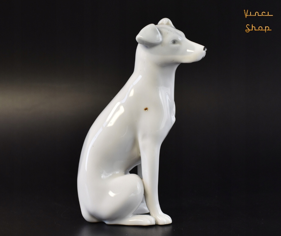 Figurka porcelanowa pies Pfeffer Gotha Turyngia