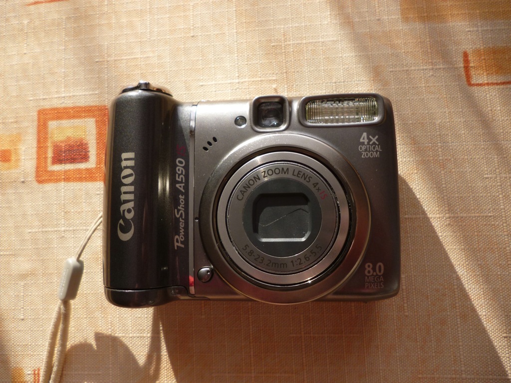 Canon Powershot A590IS w idealnym stanie