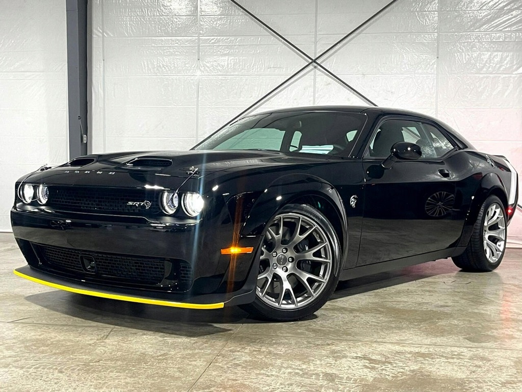 Dodge Challenger SRT Hellcat Widebody Jailbreak