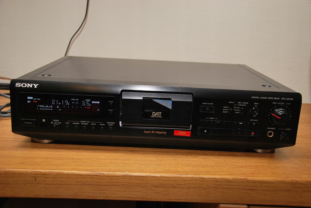 SONY DTC-ZE700 ジャンク Sony DTC-ZE700 Digital Audio Tape Deck (No Remote) - The