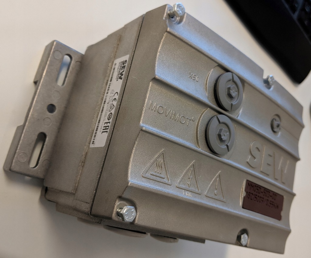 Variateur De Fréquence SEW Movimot MM05D-503-00 - 0,55 KW - Référence 18215009