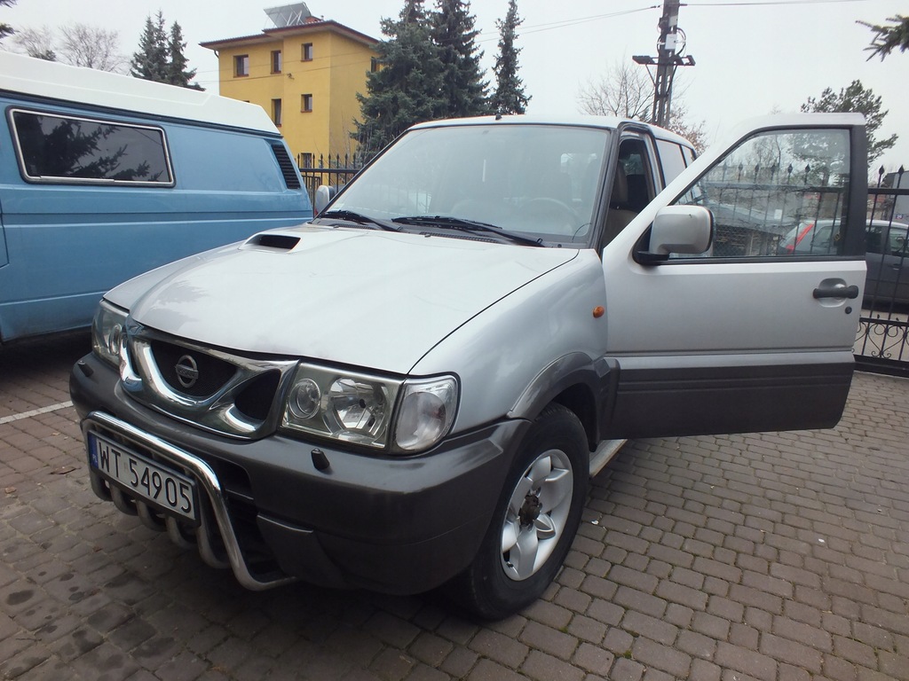 Nissan Terrano II 4x4, krótki, full opcja