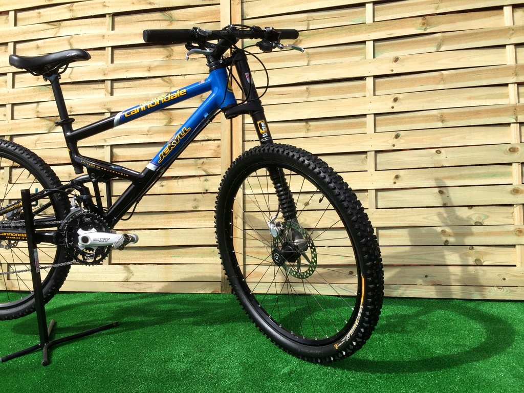 キャノンデール ジキル700、レフティELO MTBフレーム