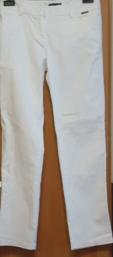 Bawełniane białe spodnie marki New York roz. S