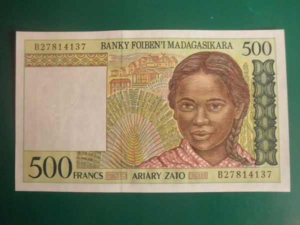 Madagaskar - 500 Francs (100 Ariary) UNC