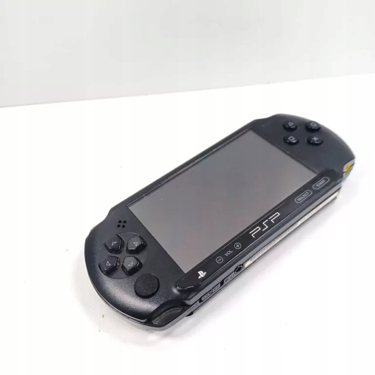 PSPセット Zestaw gier na psp 13szt - L66 SKUP SPRZEDAŻ WYCENA